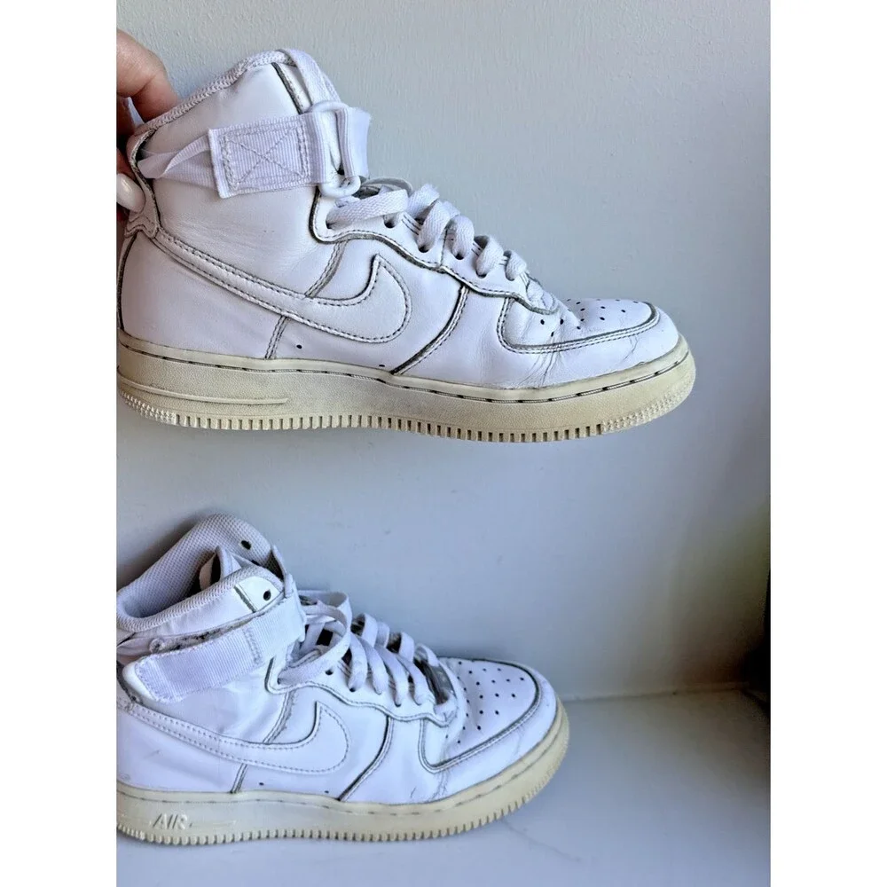 Nike Air Force 1 High White Leather Sneakers Mens Size 7 EU38 Retro 334031-105